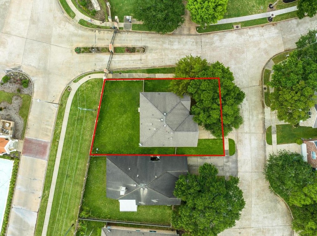 2115 Lakeshore Forest Ct, Missouri City, TX 77459