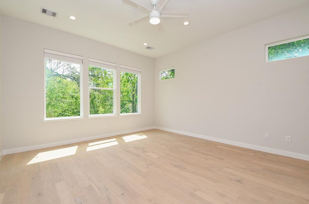 5532 Darling St, Houston TX  77007-1855 exterior