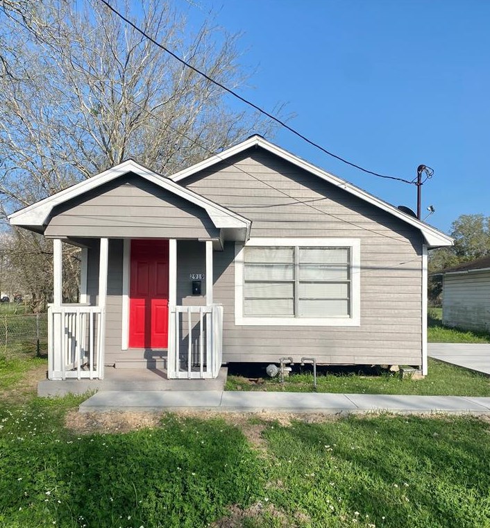 2919 Le Tulle Ave, Bay City, TX 77414