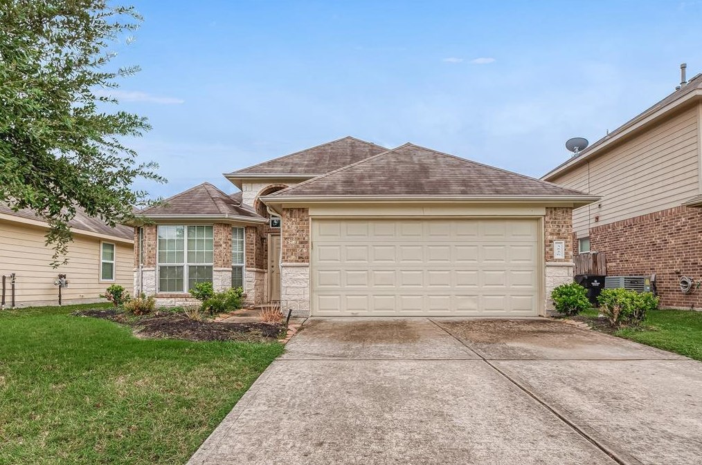 3526 Tulip Trace Dr, Spring TX  77386-4035 exterior
