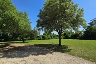 8660 Cedar Hill Rd, Brenham, TX 77833 - Photo 4