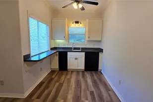 8660 Cedar Hill Rd, Brenham, TX 77833 - Photo 14