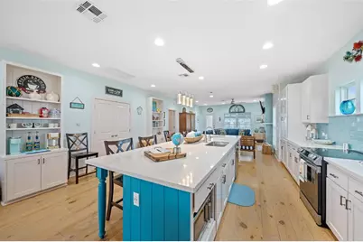 859 Main Street, Crystal Beach, TX 77650 - Photo 12