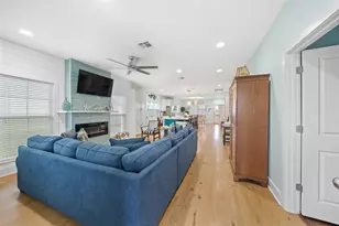 859 Main St, Crystal Beach, TX 77650 - Photo 18