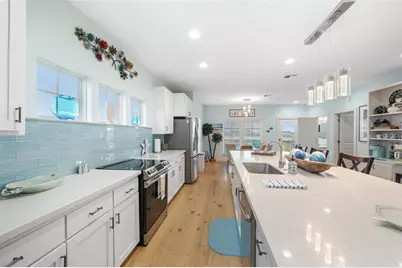 859 Main Street, Crystal Beach, TX 77650 - Photo 16