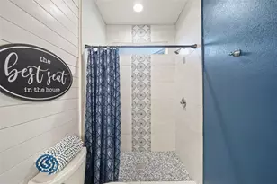 859 Main St, Crystal Beach, TX 77650 - Photo 28