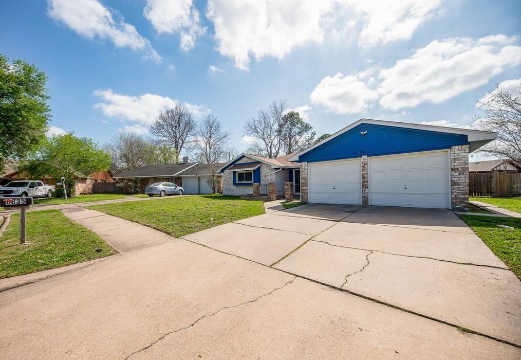 6835 Castleview Ln, Missouri City, TX 77489
