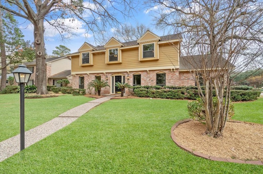 13602 Glen Erica Dr, Houston, TX 77069-2717