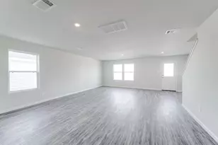 1040 Greenspointe Ave, La Grange, TX 78945 - Photo 6