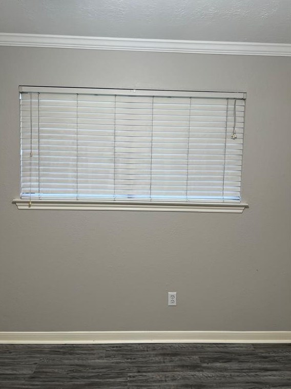 10246 Rolleston Ln, Houston, TX 77034-3794