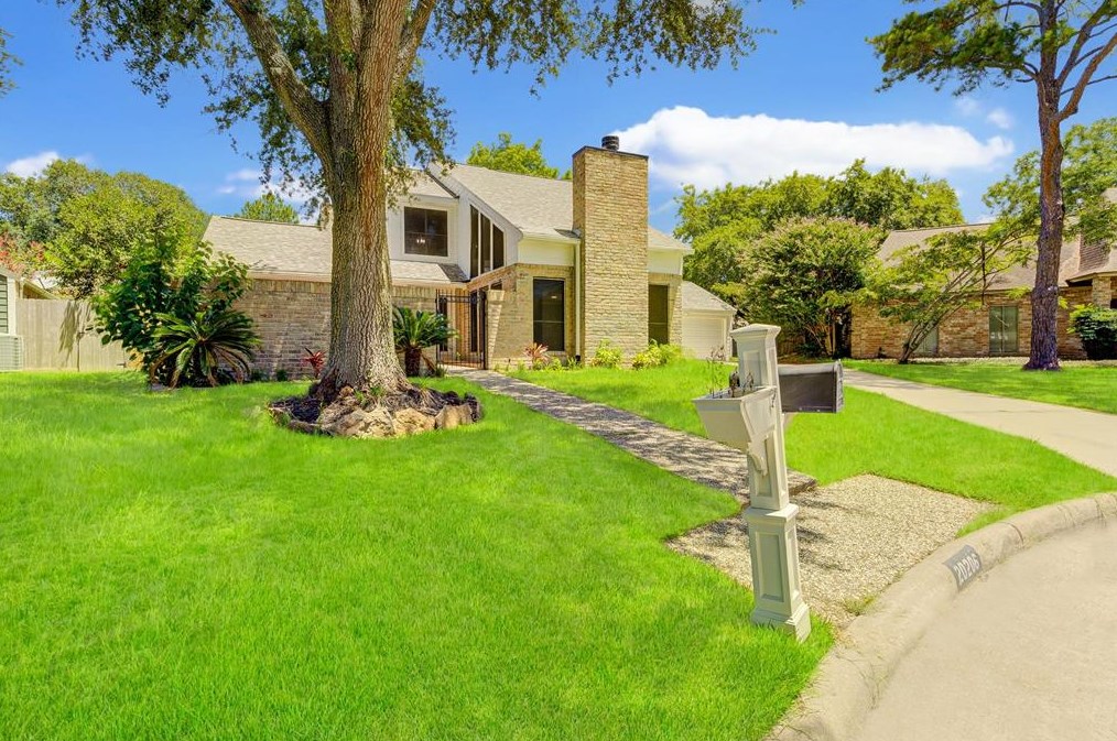 20206 Lake Sherwood Dr, Katy, TX 77450