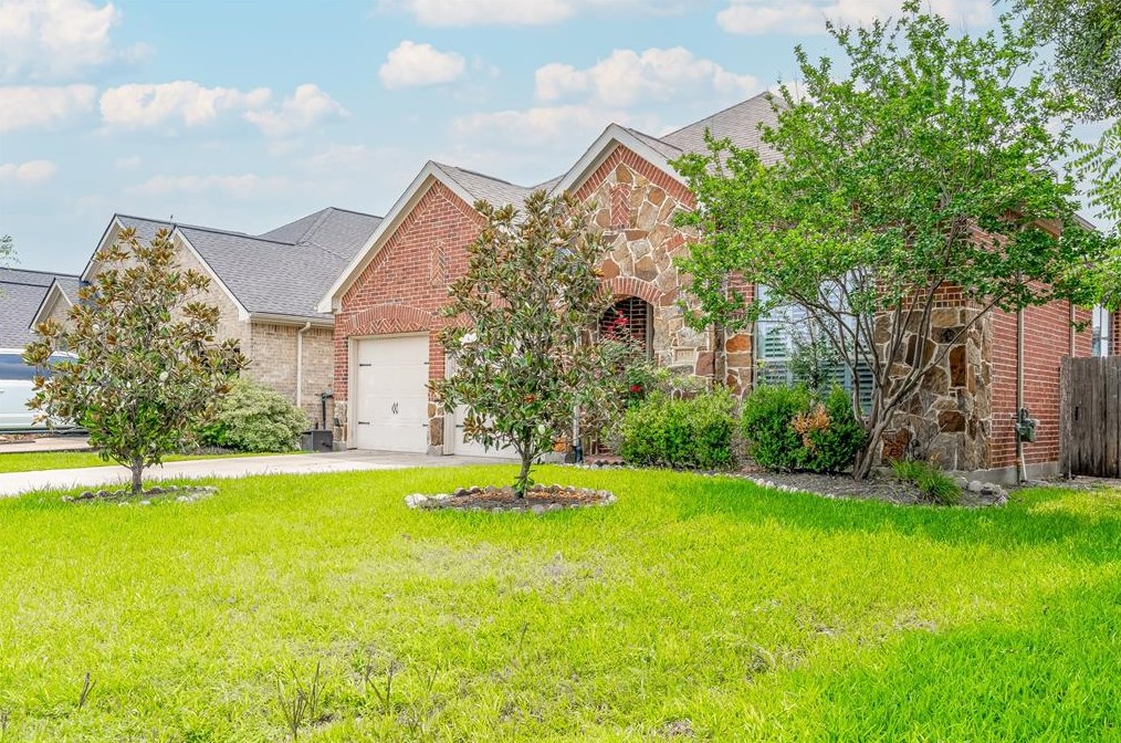 28203 Helmsman Knolls Dr, Katy, TX 77494-8523
