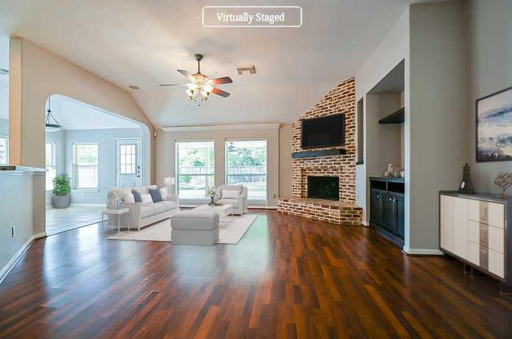 11315 Old Mission Rd, Houston, TX 77095-4927