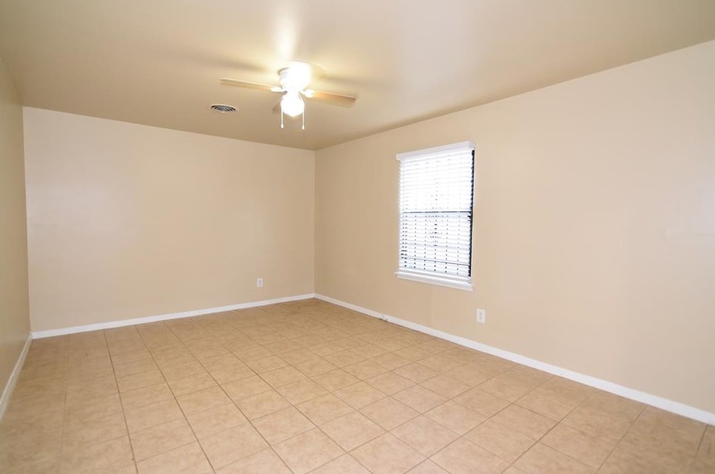 6414 Grape St, Houston TX  77074-7306 exterior