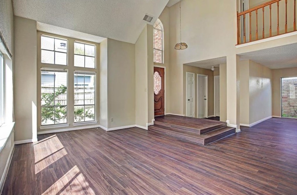 1645 Beaconshire Rd, Houston, TX 77077