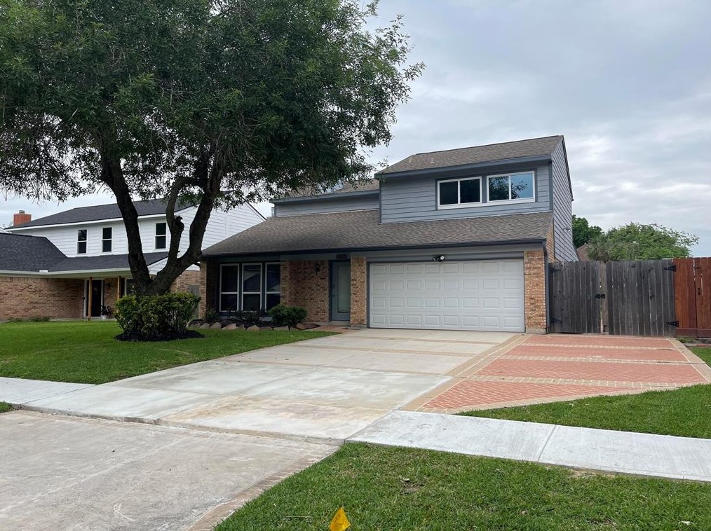2528 Sawyer Dr, Taylor Lake Village, TX 77586