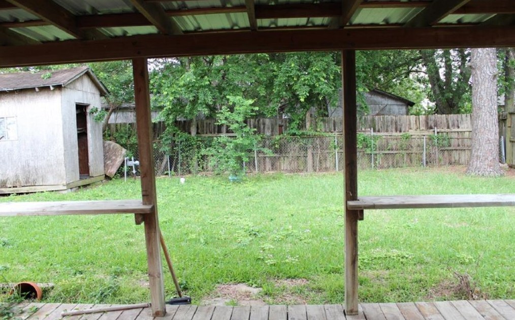 10638 Fairfax St, Houston TX  77029-2735 exterior