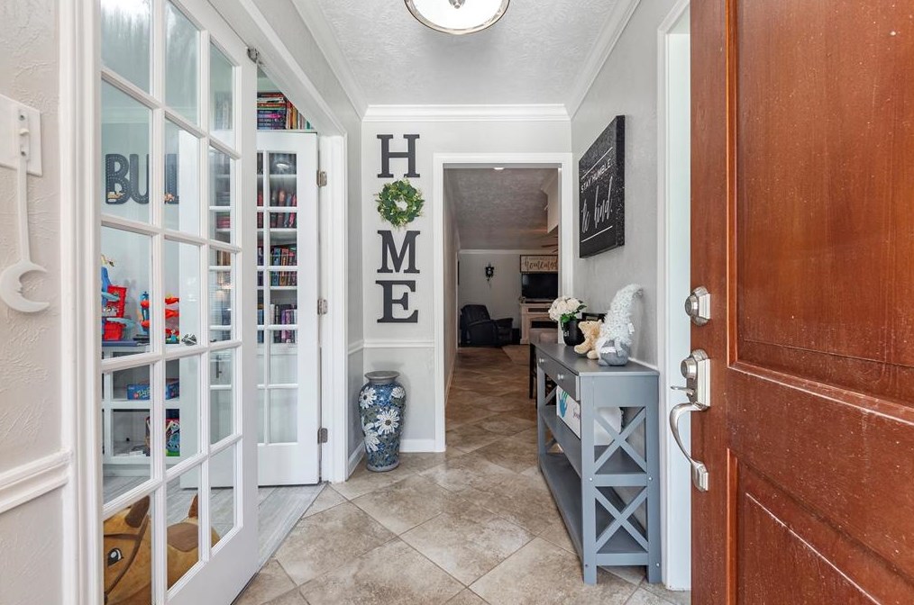 10438 Quiet Hill Rd, Morgans Point, TX 77571-4233