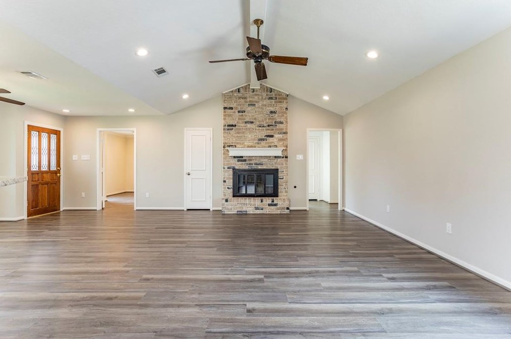 12018 Cedar Form Ln, Stafford, TX 77477-1604