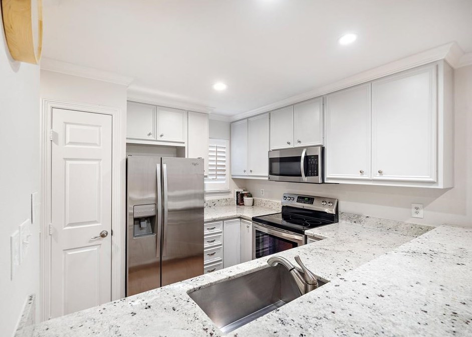 3131 Southwest Fwy, Houston, TX 77098-4500