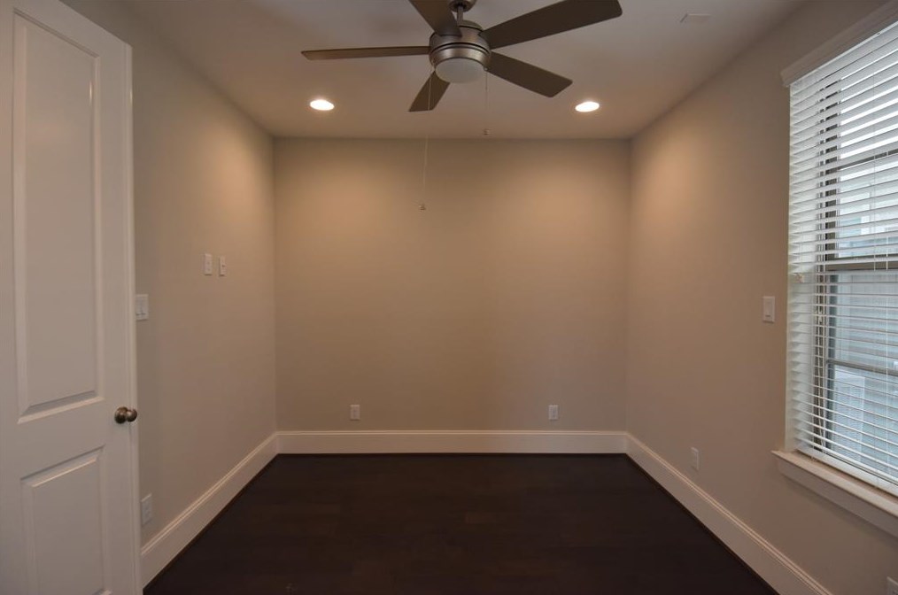 5411 Larkin St, Houston, TX 77007