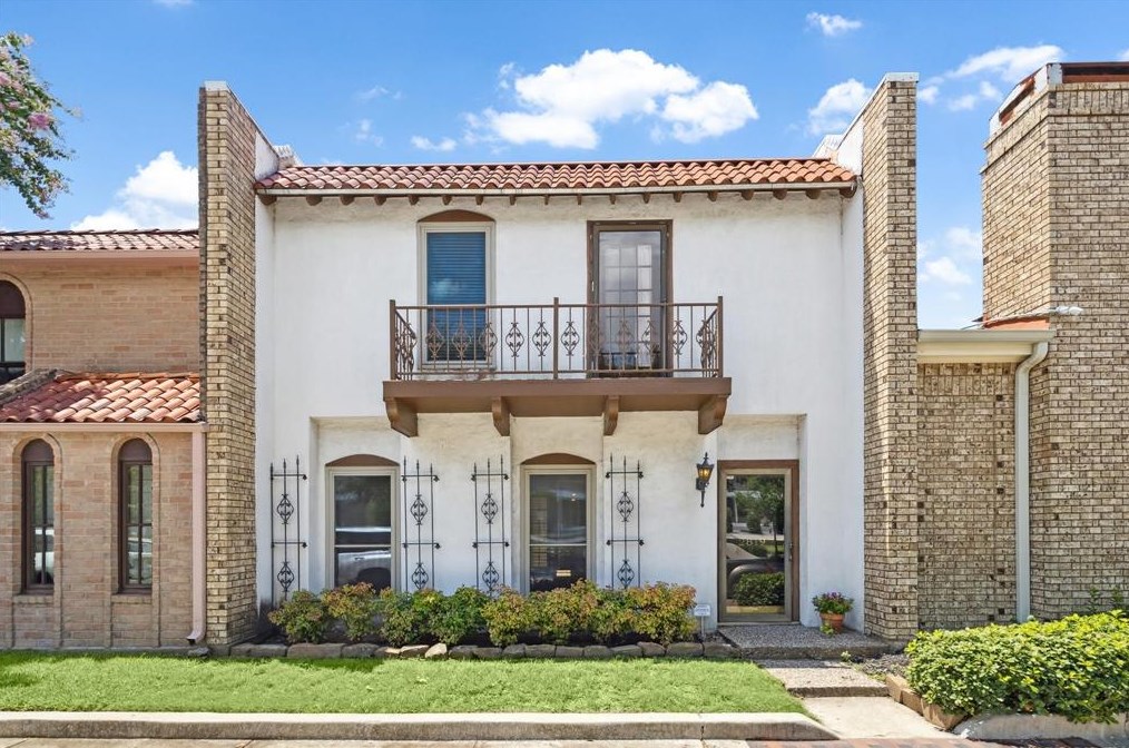 2819 Bissonnet St, Houston, TX 77005