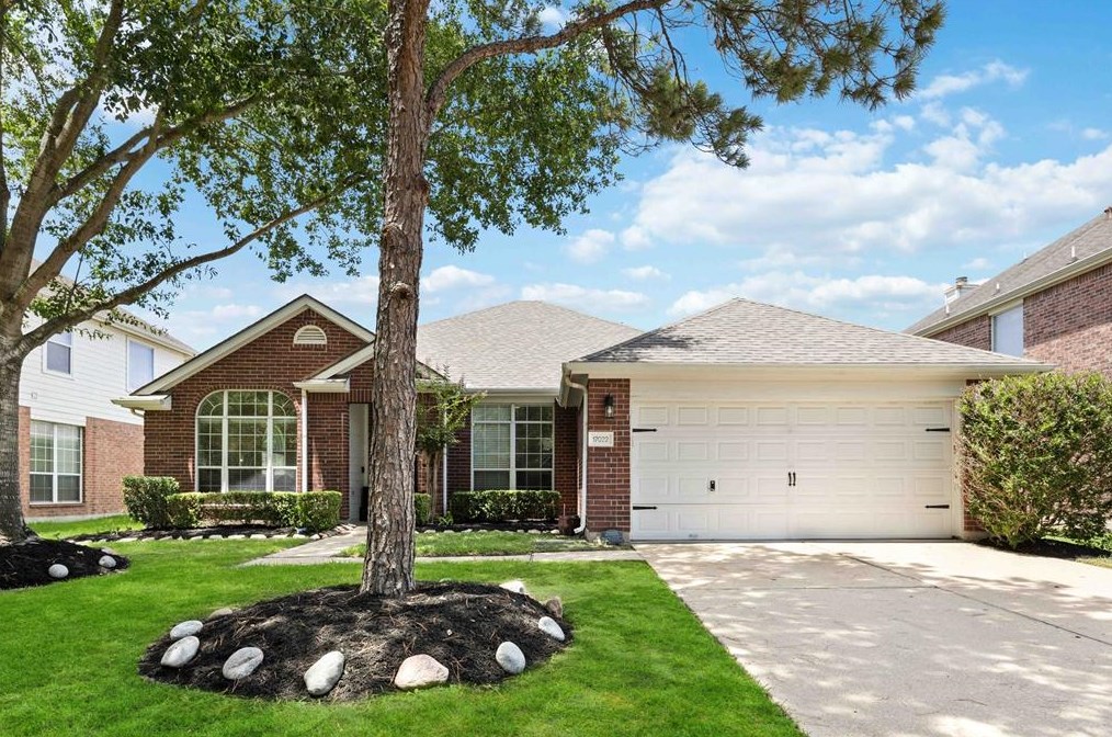 17022 Willow Ranch Dr, Houston, TX 77095-5460