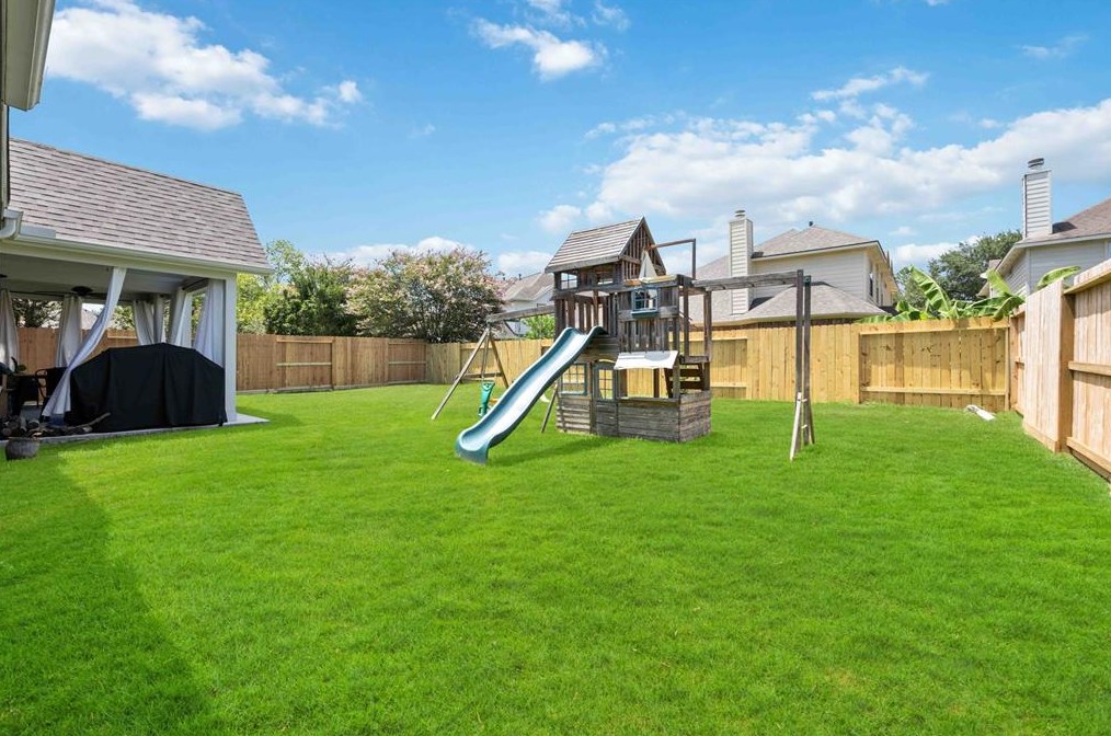 17022 Willow Rnch Dr, Houston TX  77095-5462 exterior