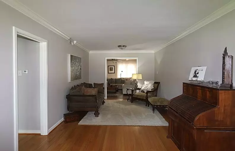 955 Althea Dr, Houston TX  77018-5303 exterior