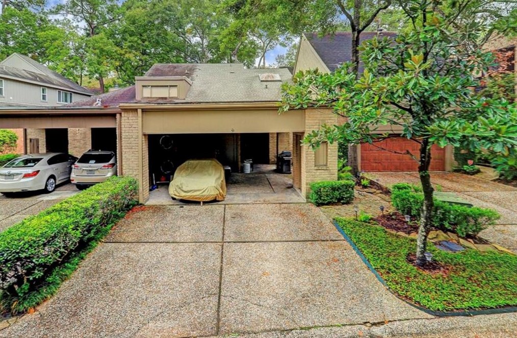 148 Sugarberry Cir, Houston, TX 77024