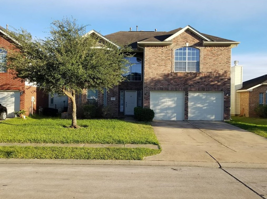 2102 Kashmere Spring Ln, Fresno, TX 77545