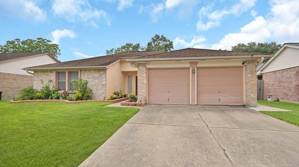 7251 Sonnet Gln Ln, Houston TX  77095-1259 exterior