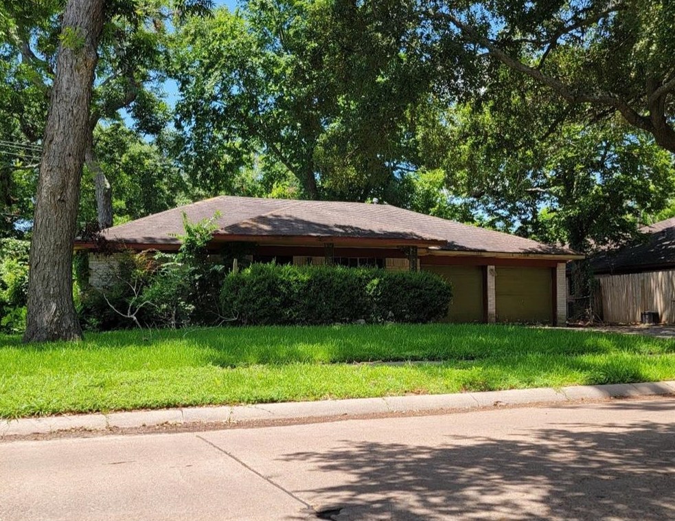 131 Dogwood St, Richwood, TX 77566-4507