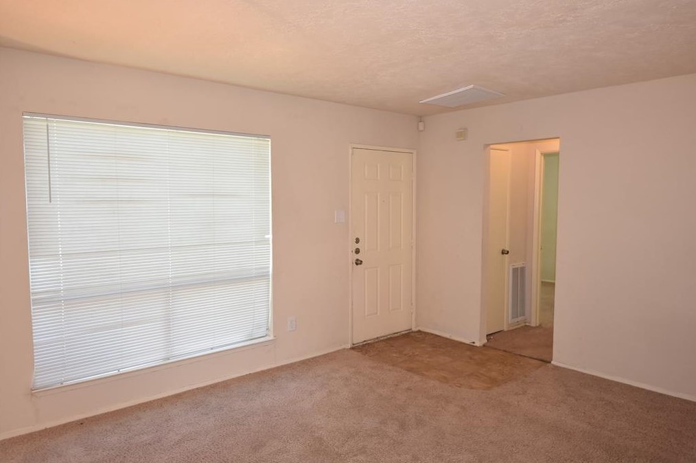 3631 Lancaster Walk Dr, Houston, TX 77066-4104