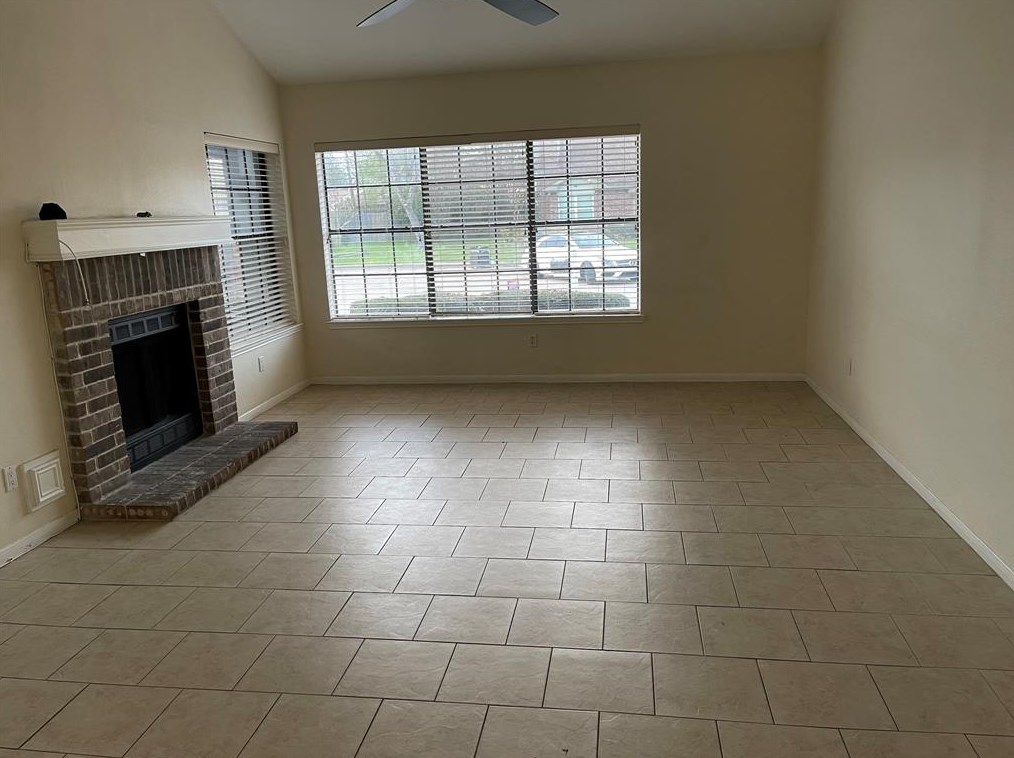 12703 Meadway Ct, Houston, TX 77082