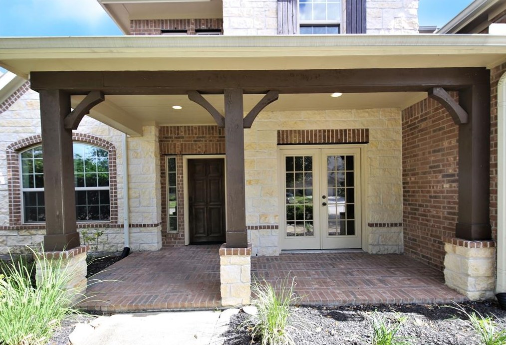 2218 Valley Blossum Ln, League City TX  77573-3977 exterior