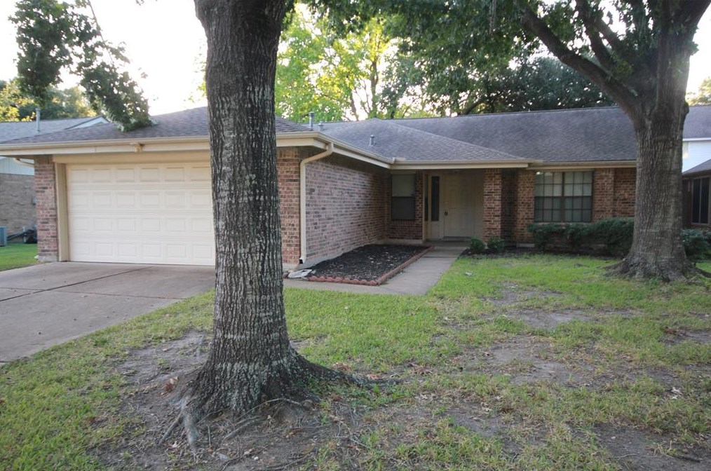 706 Mountain Meadows Dr, Katy, TX 77450