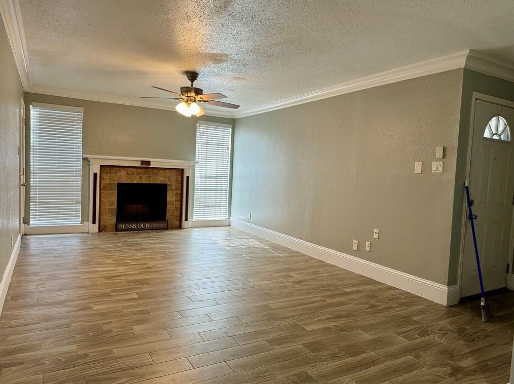 12500 Sandpiper Dr #13, Houston, TX 77035