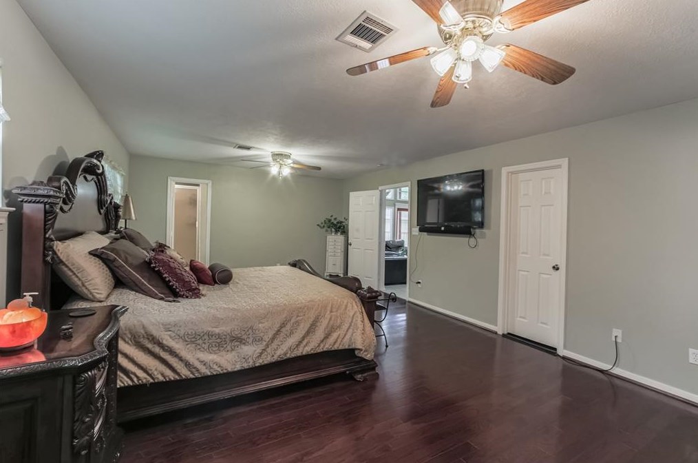 13163 Rummel Creek Rd, Houston TX  77079-6133 exterior