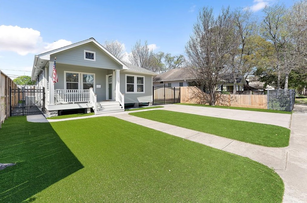 1105 Tulane St, Houston, TX 77008
