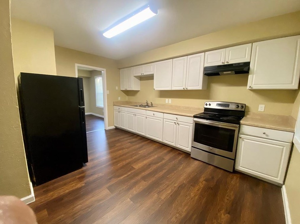 308 James St, Baytown TX  77520-5055 exterior