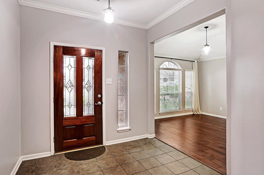 138 Queenscliff Cir, Spring TX  77382-1768 exterior