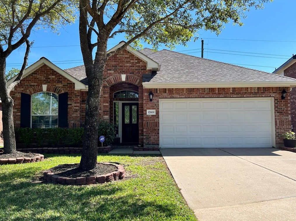 17819 Serene Shore Dr, Cypress, TX 77429