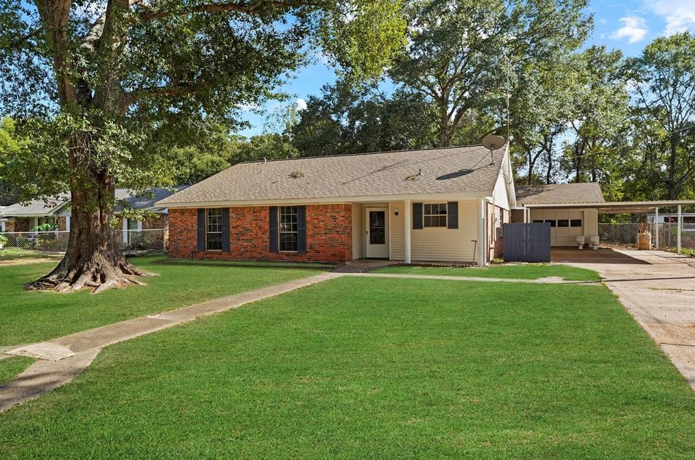 19658 Mercedell Dr, Porter, TX 77365-4478