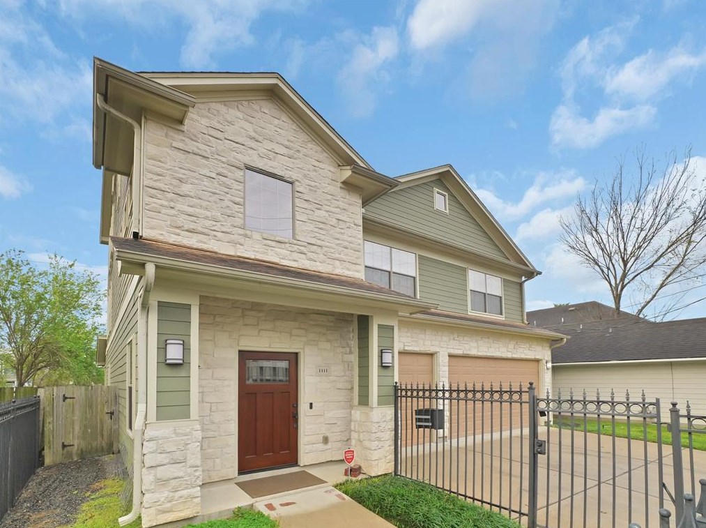 1111 Andrews St, Houston, TX 77019