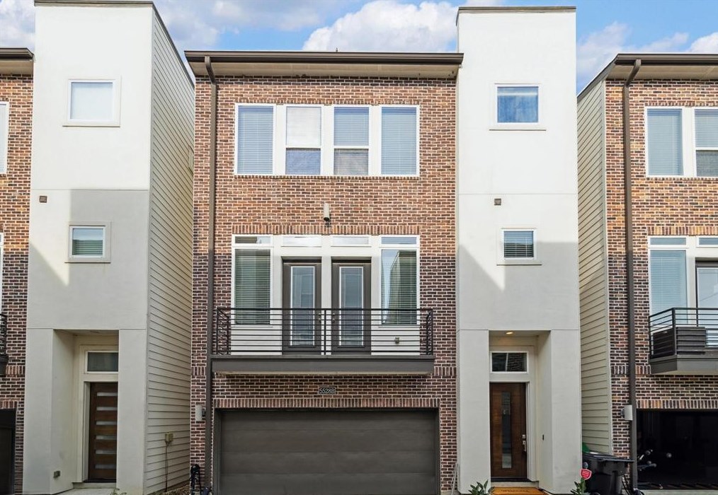 5528 Cornish St, Houston, TX 77007-4304