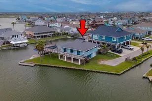 354 Ling St, Bayou Vista, TX 77563 - Photo 2