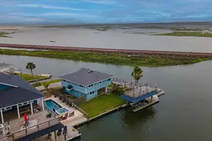 354 Ling St, Bayou Vista, TX 77563 - Photo 4