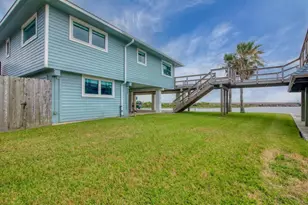 354 Ling St, Bayou Vista, TX 77563 - Photo 8