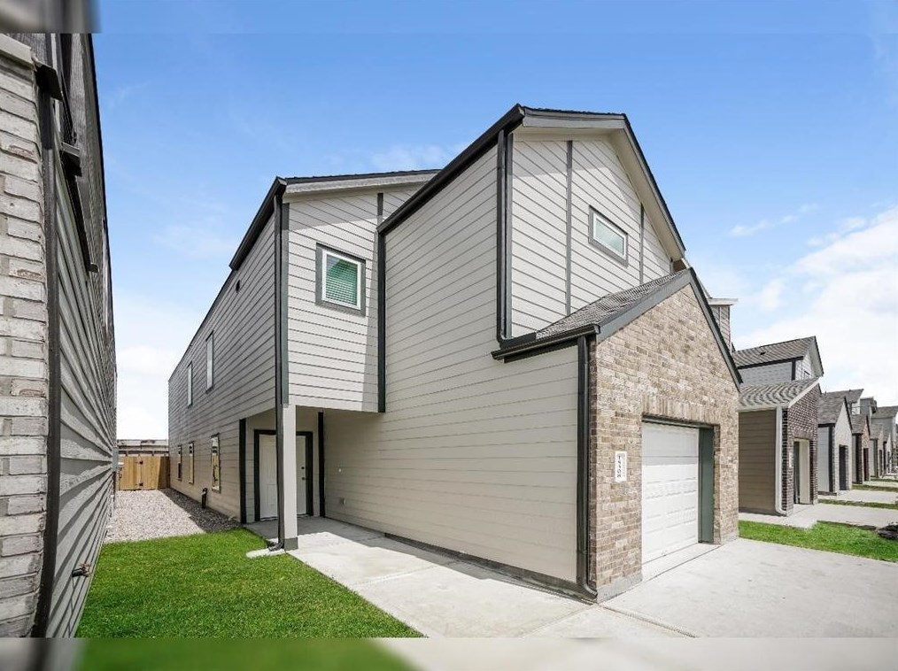 15308 Estrella Ct, Houston, TX 77073-5560